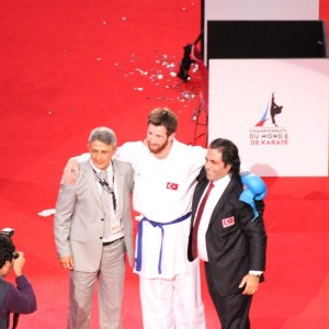 alt_1Karate Okulu: Ersoy Cırlar Karate Akademisi