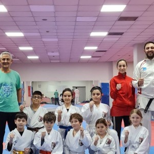 alt_1Karate Okulu: Ersoy Cırlar Karate Akademisi