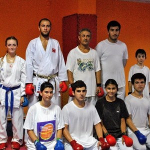 alt_1Karate Okulu: Ersoy Cırlar Karate Akademisi